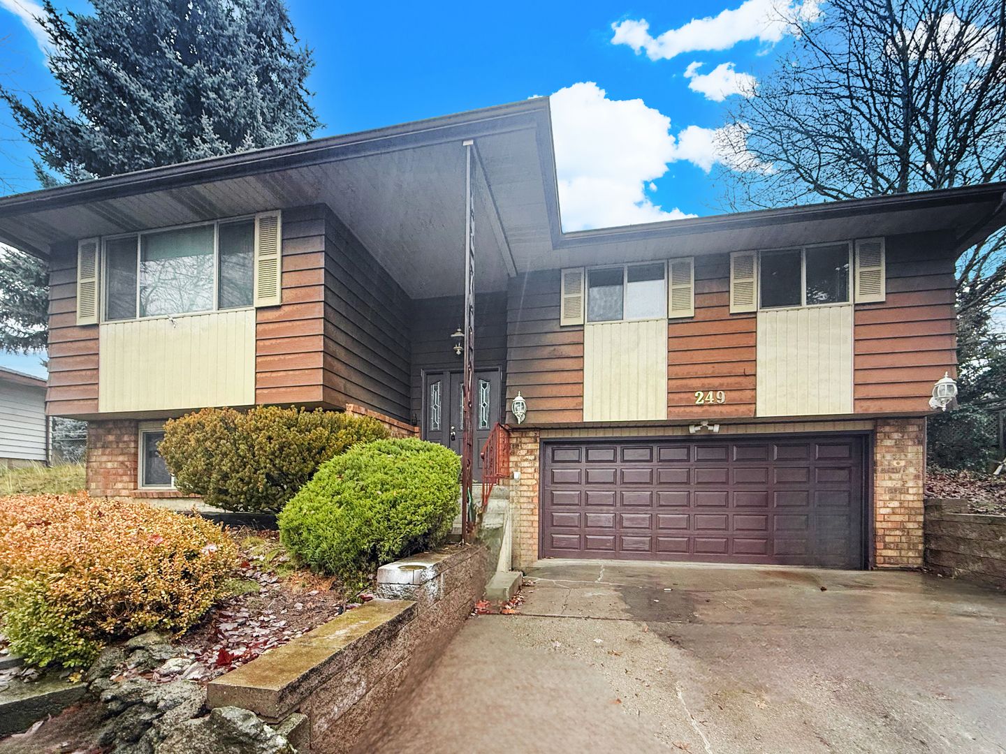 Cheney House: 249 Gregory Drive