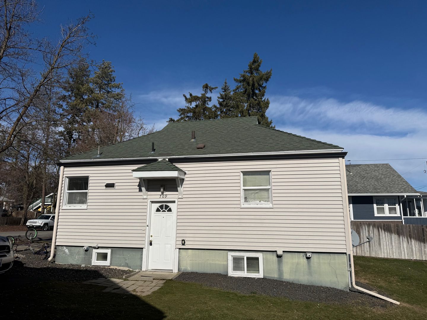 Cheney Apartment: 707 4th st