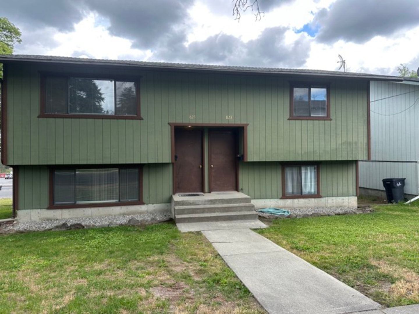 Cheney Apartment: 823/825 2nd St
