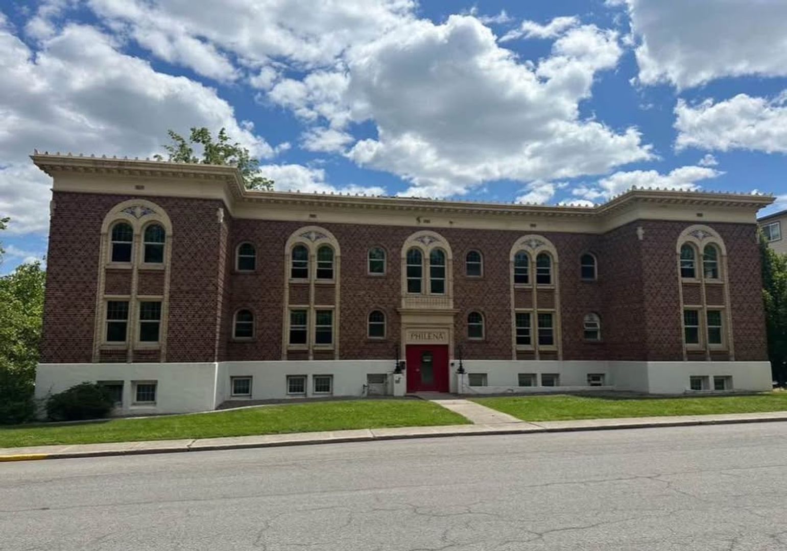 Cheney Apartment: 419 5th Street