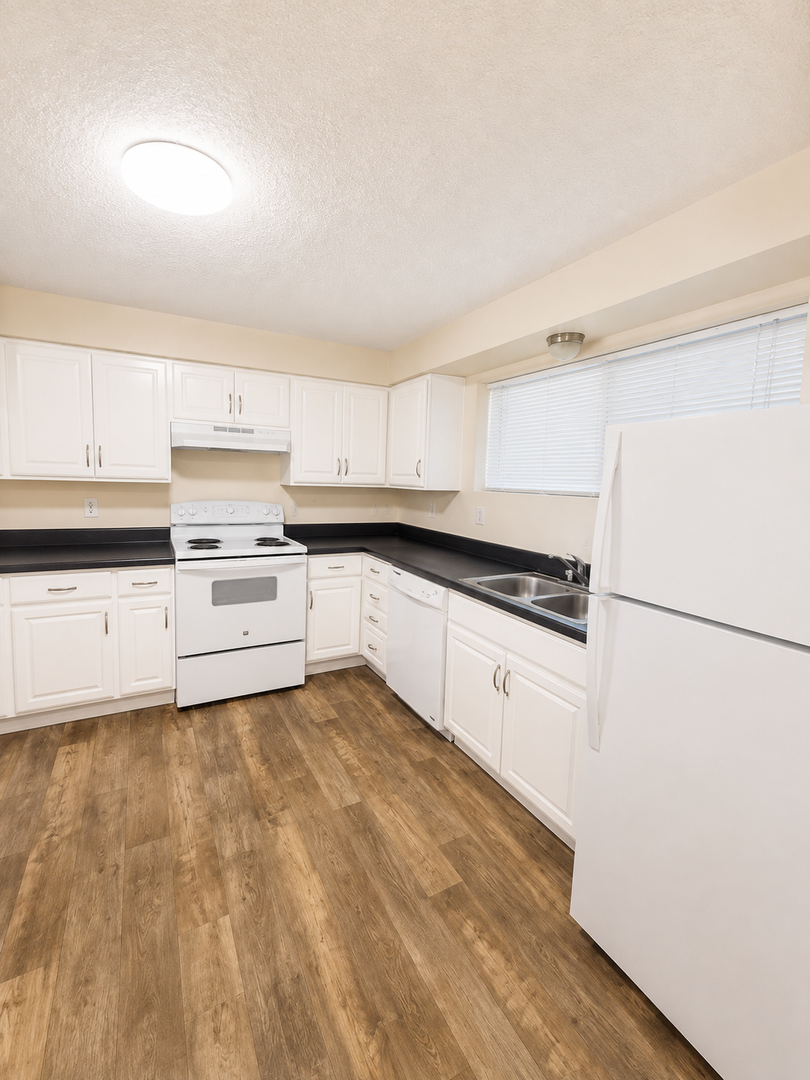 2BR/2BA across from EWU! 4 of 12