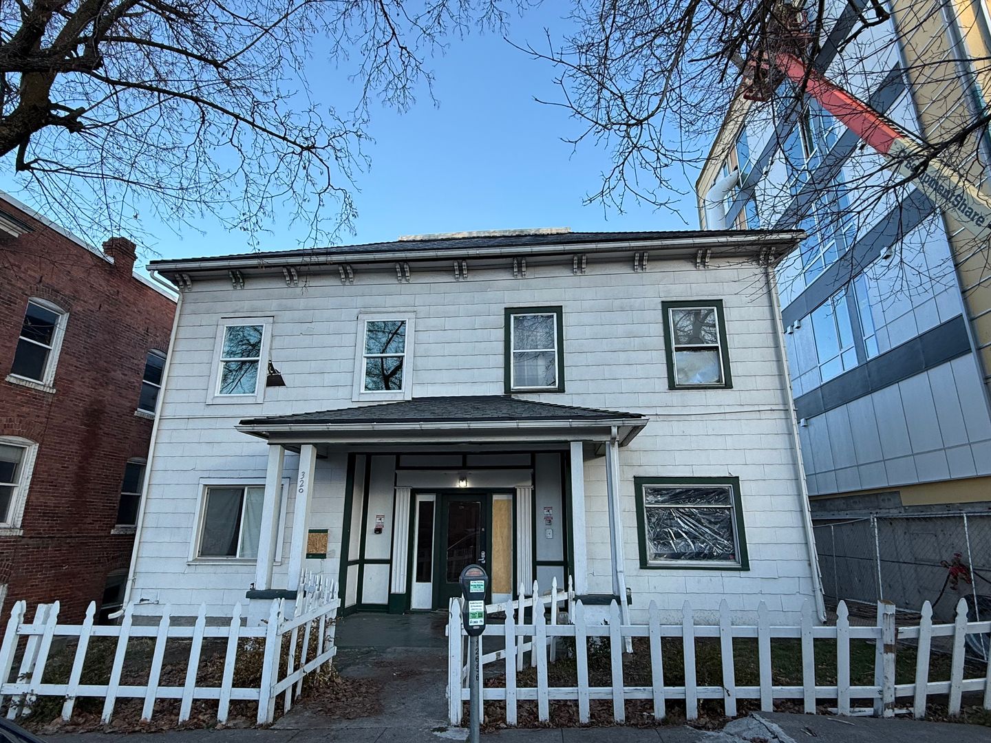 Spokane Apartment: 320 W 5th Ave