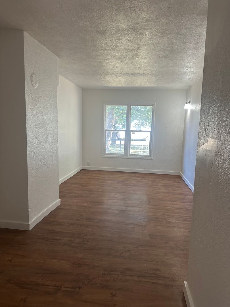 Spokane Apartment: 2623 E Boone Ave