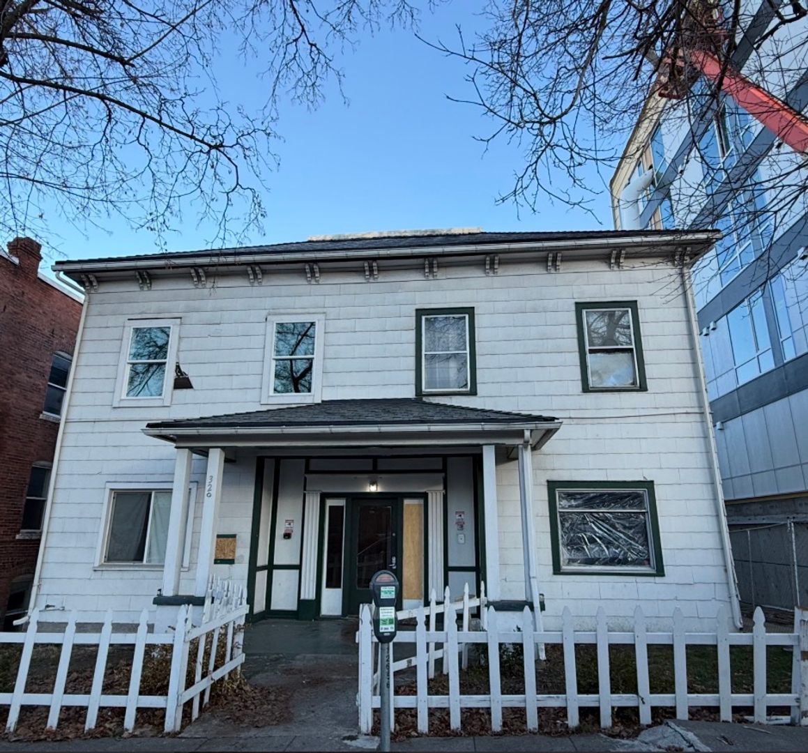 Spokane Apartment: 320 W 5th Ave