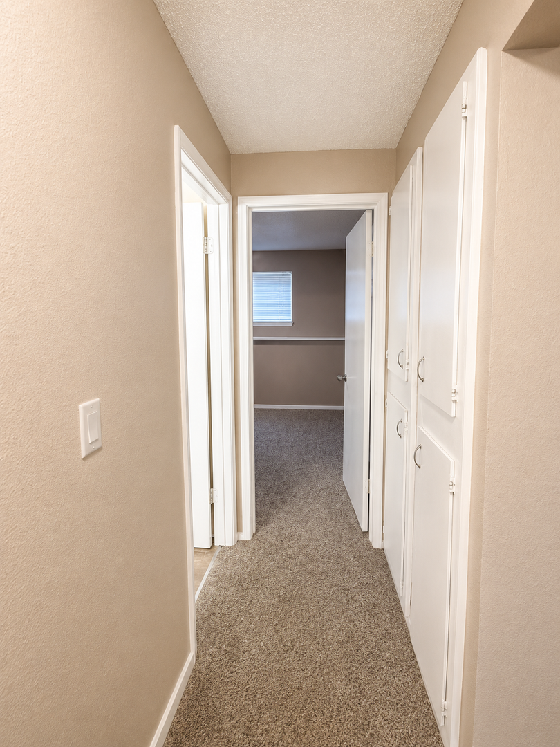 2BR/2BA across from EWU! 6 of 6