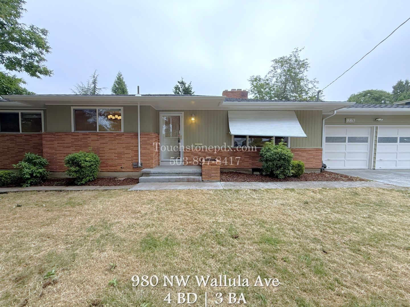 Gresham House: 980 NW Wallula Ave