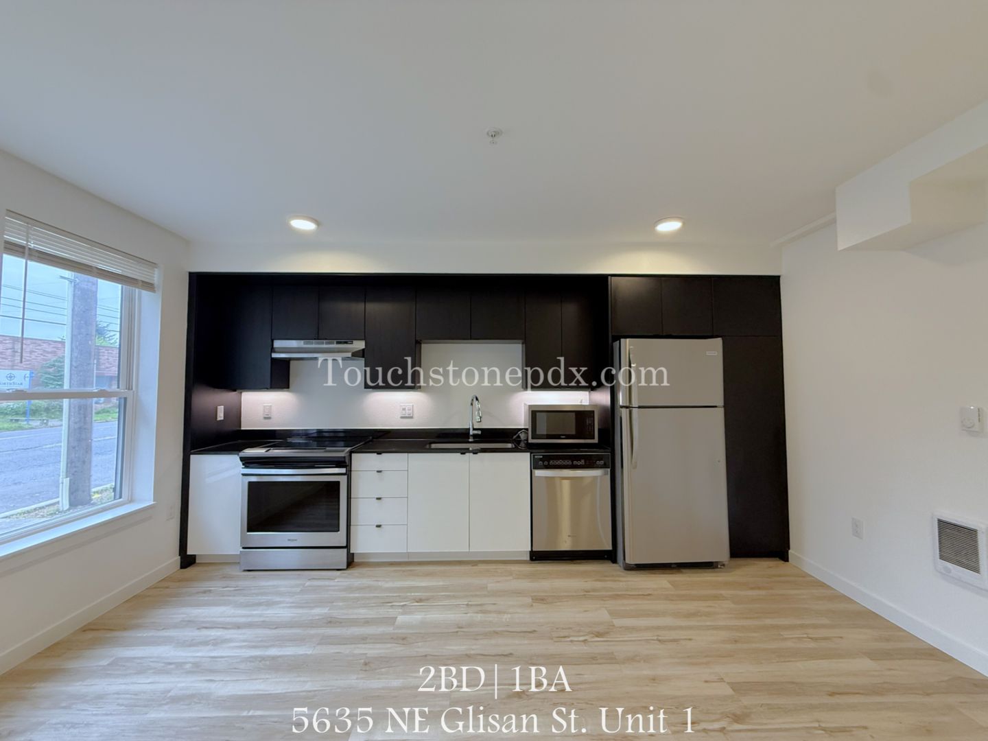 Portland Apartment: 5635 NE Glisan St.