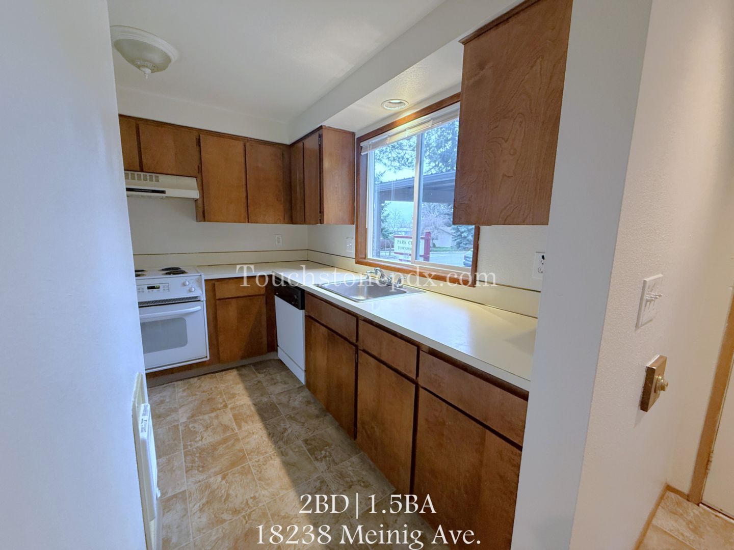 Sandy Condo: 18130 Meinig Ave.