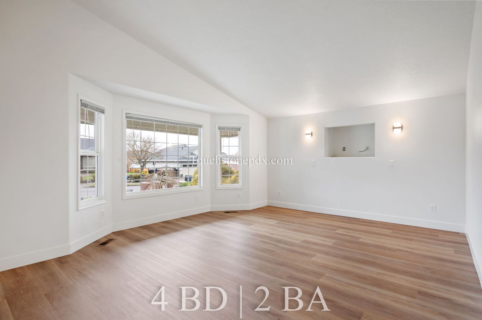 Oregon City House: 20160 Quinalt Drive