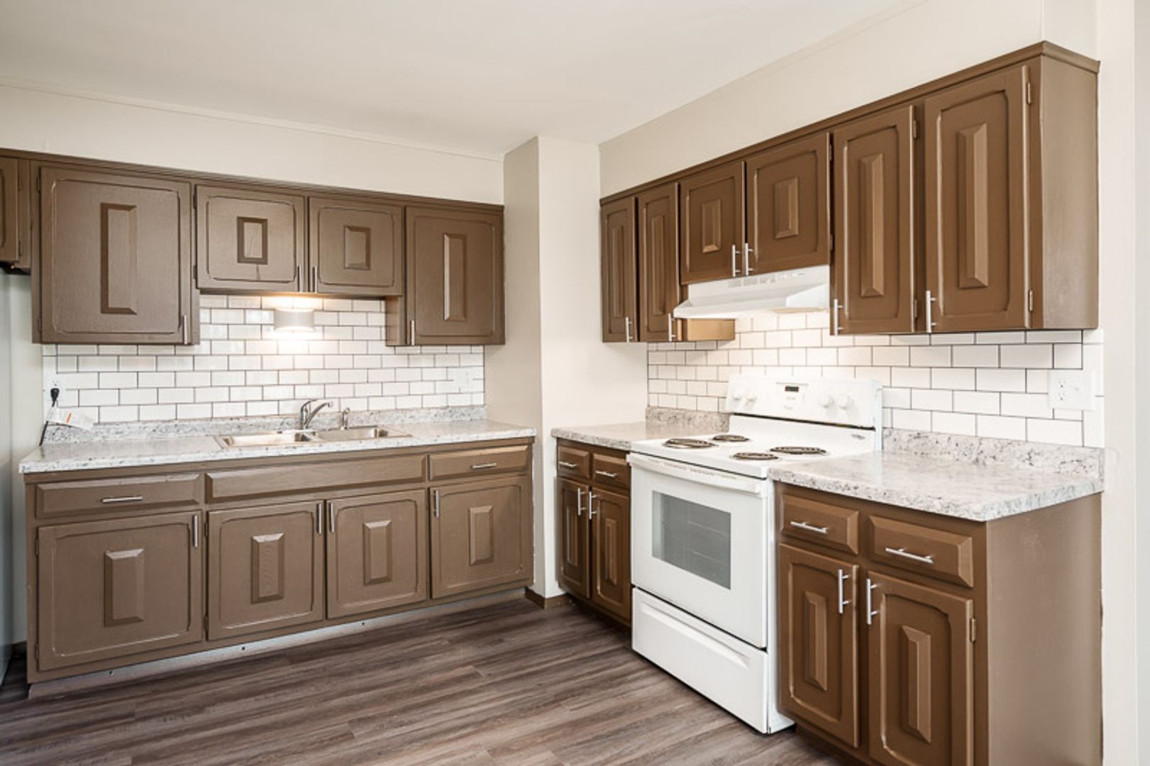 Rockford Apartment: 3327 Sun Valley Terrace