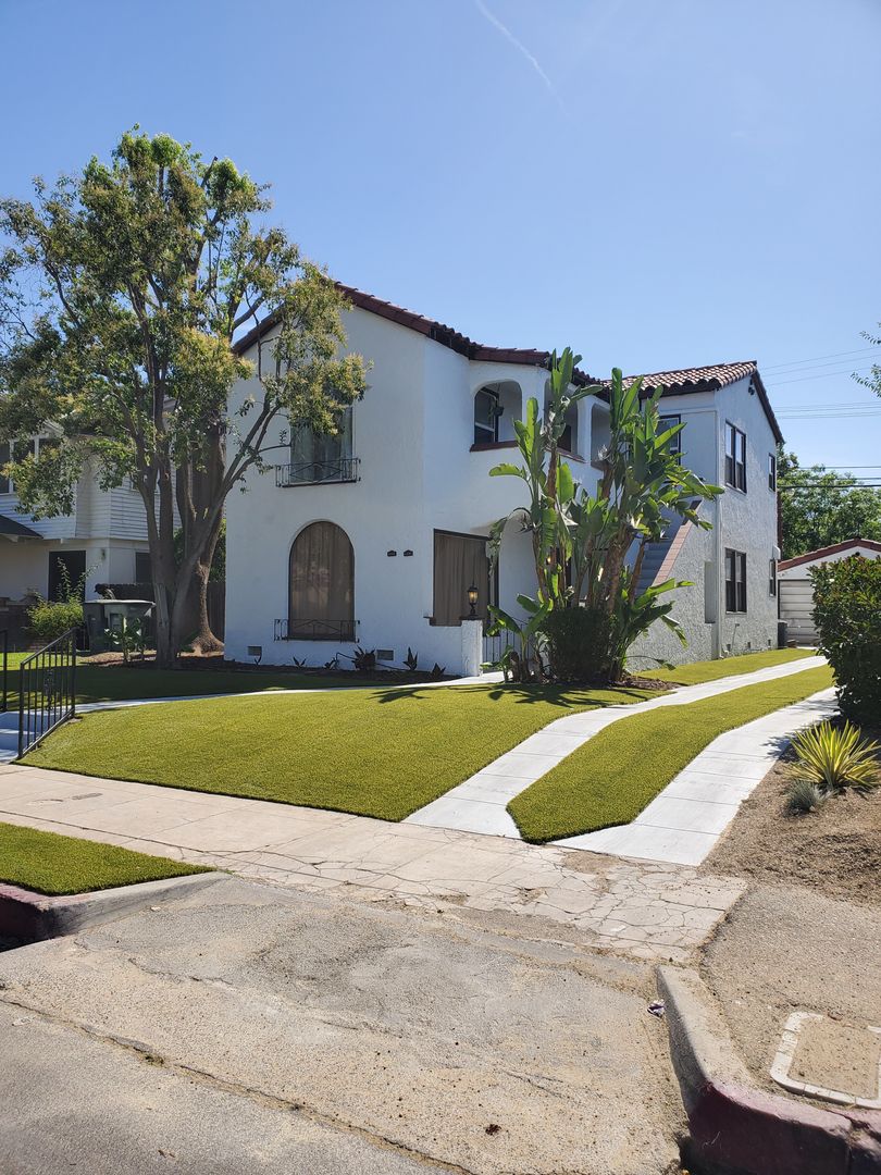 Fresno Apartment: 1220 N. Van Ness