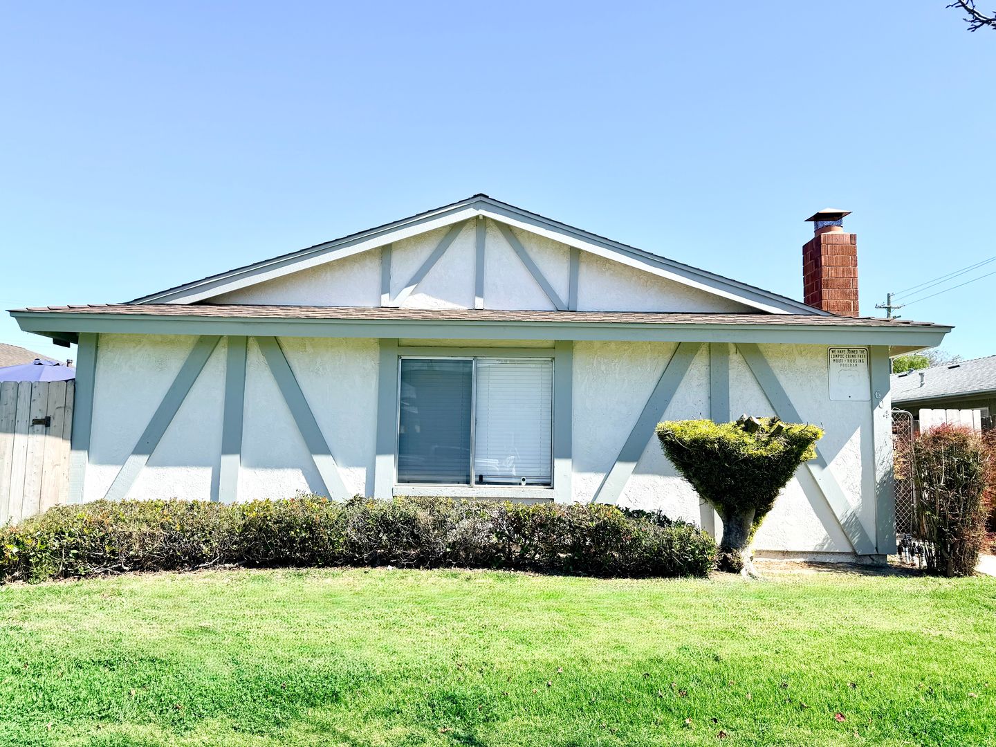 Lompoc Apartment: 604 North Fourth Street