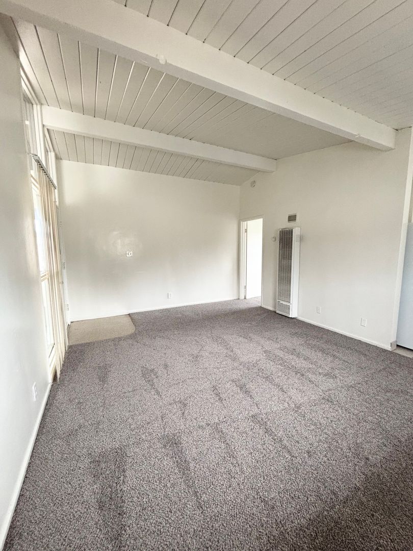 Lompoc Apartment: 208-212 North L Street