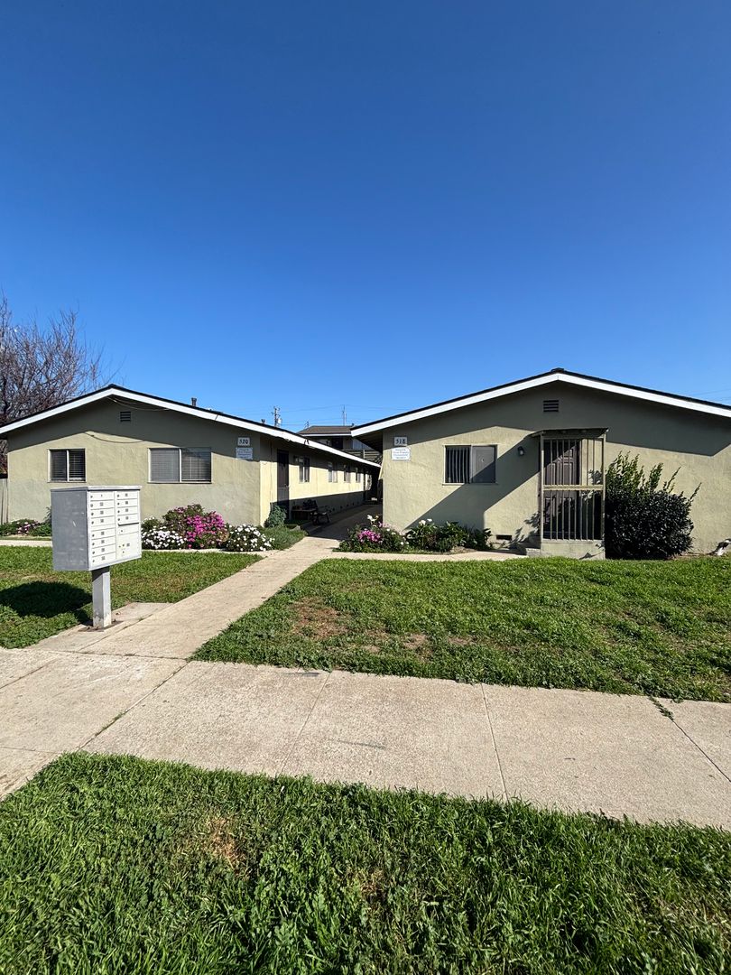 Lompoc Apartment: 518 - 520 North G Street