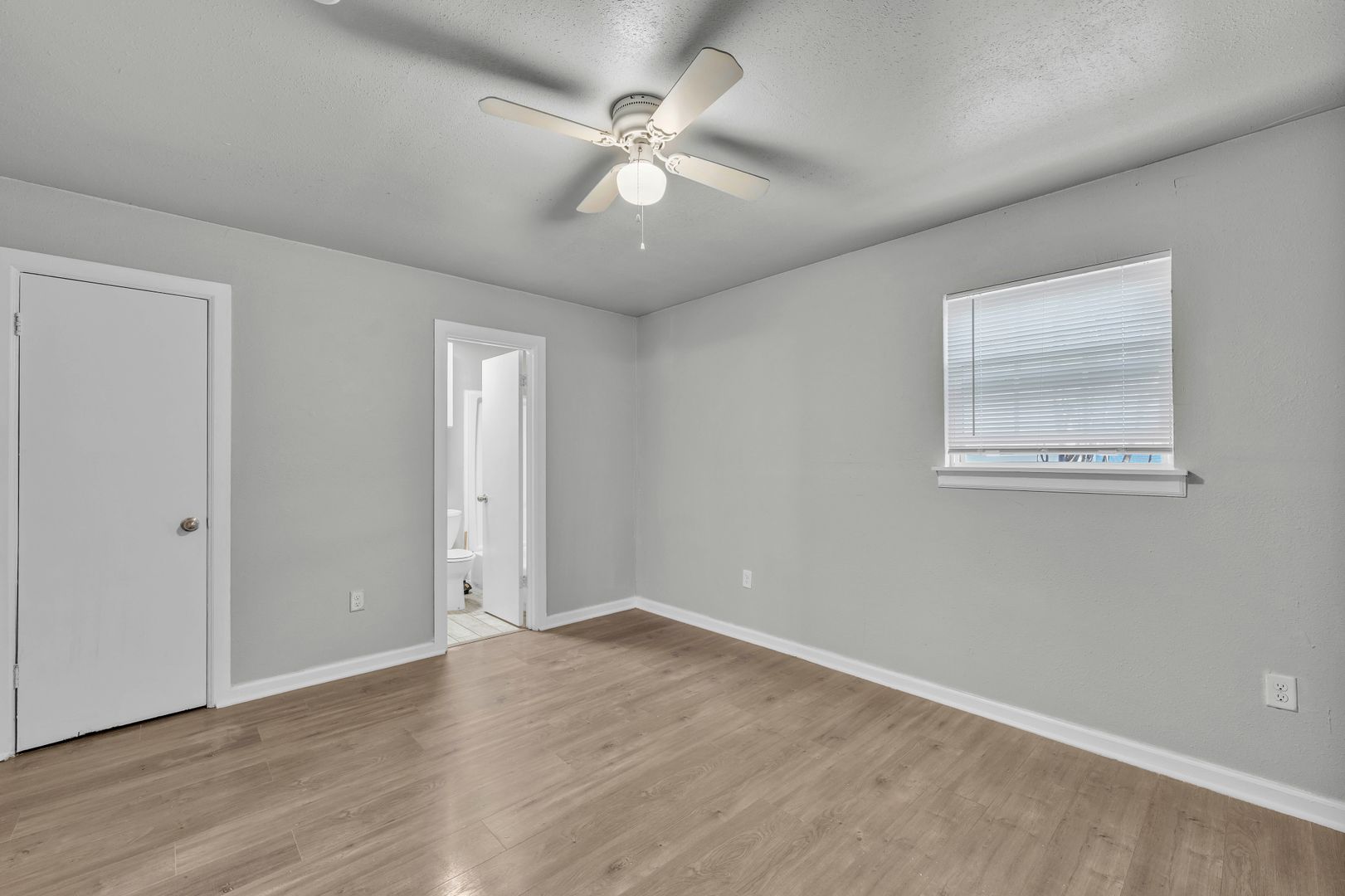 Killeen House: 901 Parmer Avenue, Unit 6