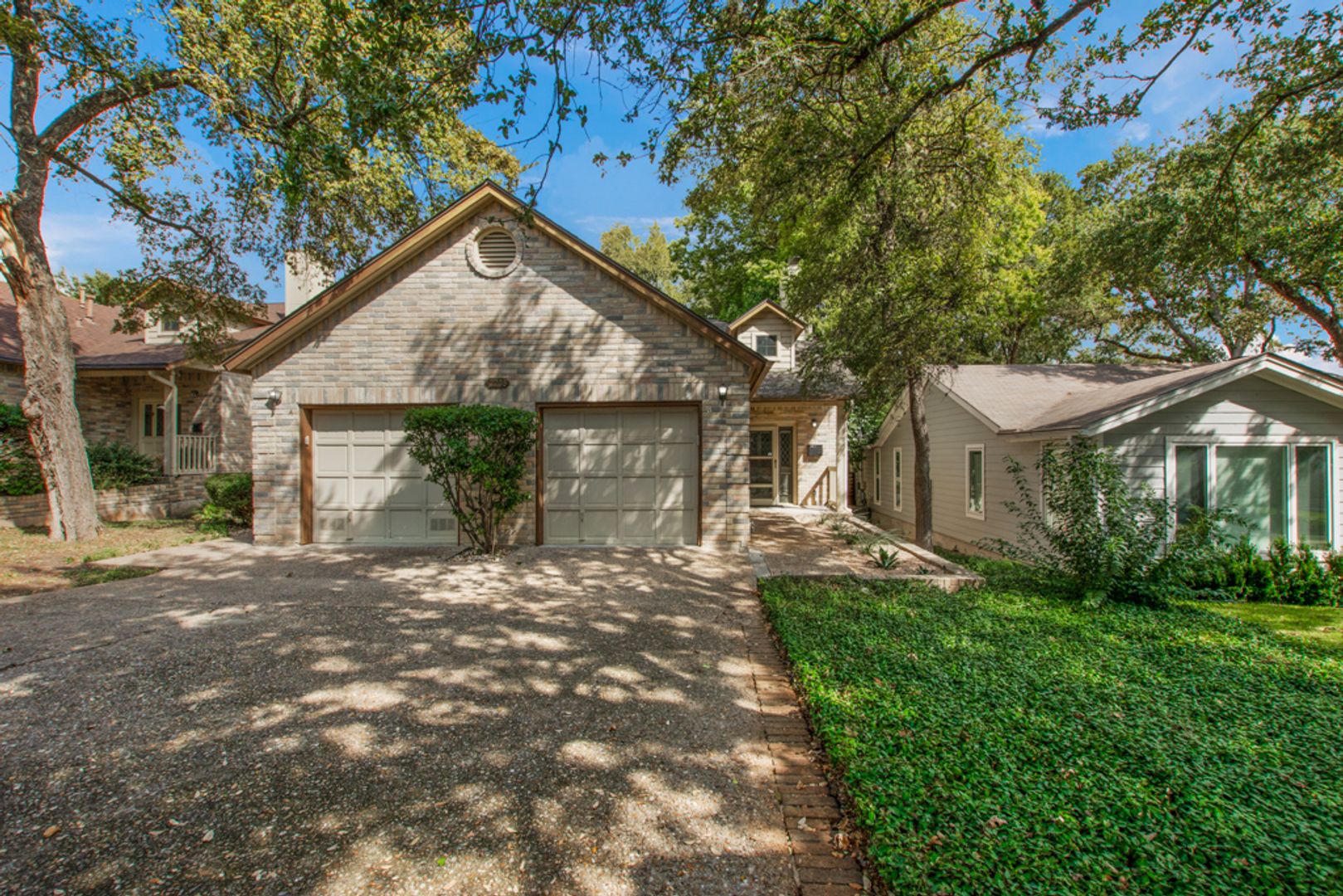 Austin Apartment: 2208 Indian Trail, Unit B