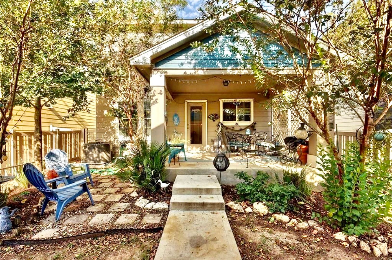 Kyle House: 1054 Dorn Lane