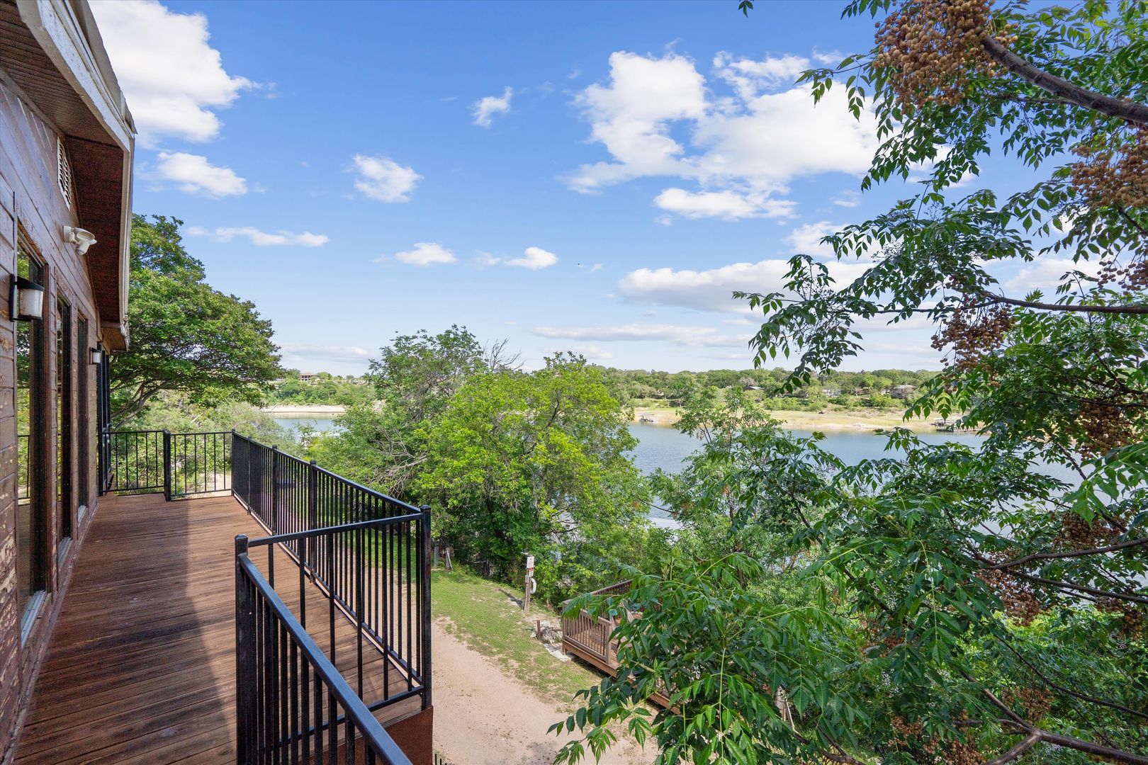 Spicewood House: 25413 Pedernales Point Drive