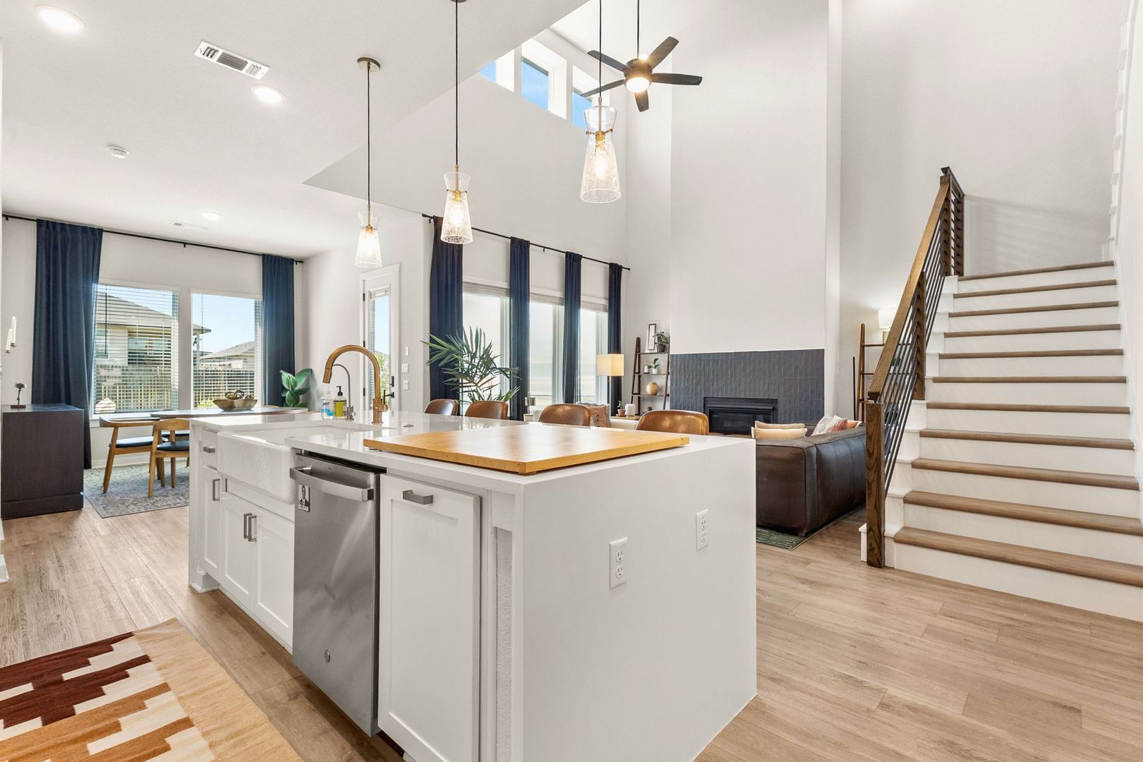 Buda House: 12600 Purple Prairie Ln