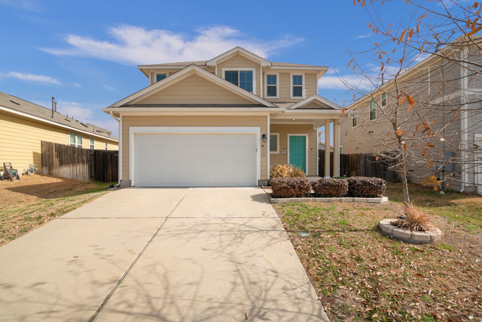 San Marcos House: 207 Wainscot Oak Way