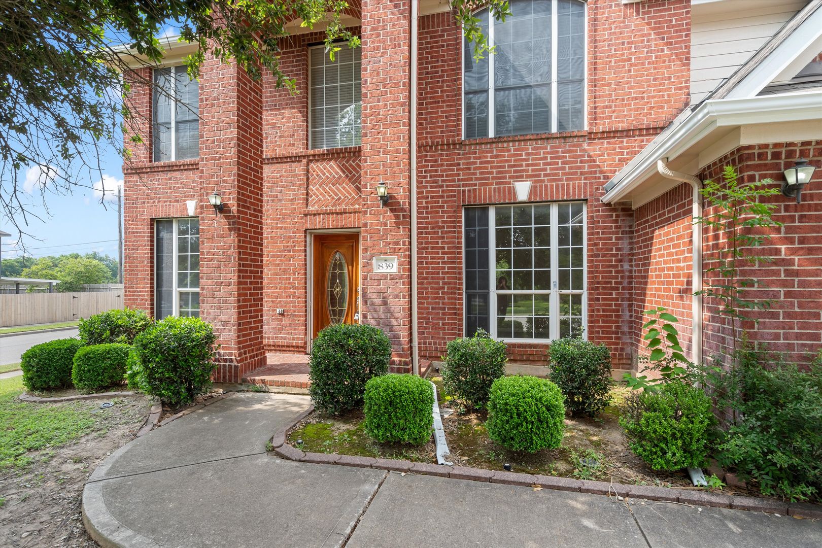 Pflugerville House: 839 Smoke Signal Pass