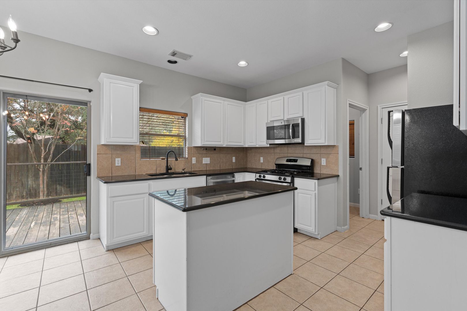 Austin House: 2240 Independence Dr