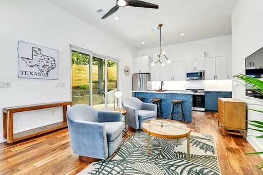 1407 Greenwood Ave #2, Austin, Texas 78721 – photo 1
