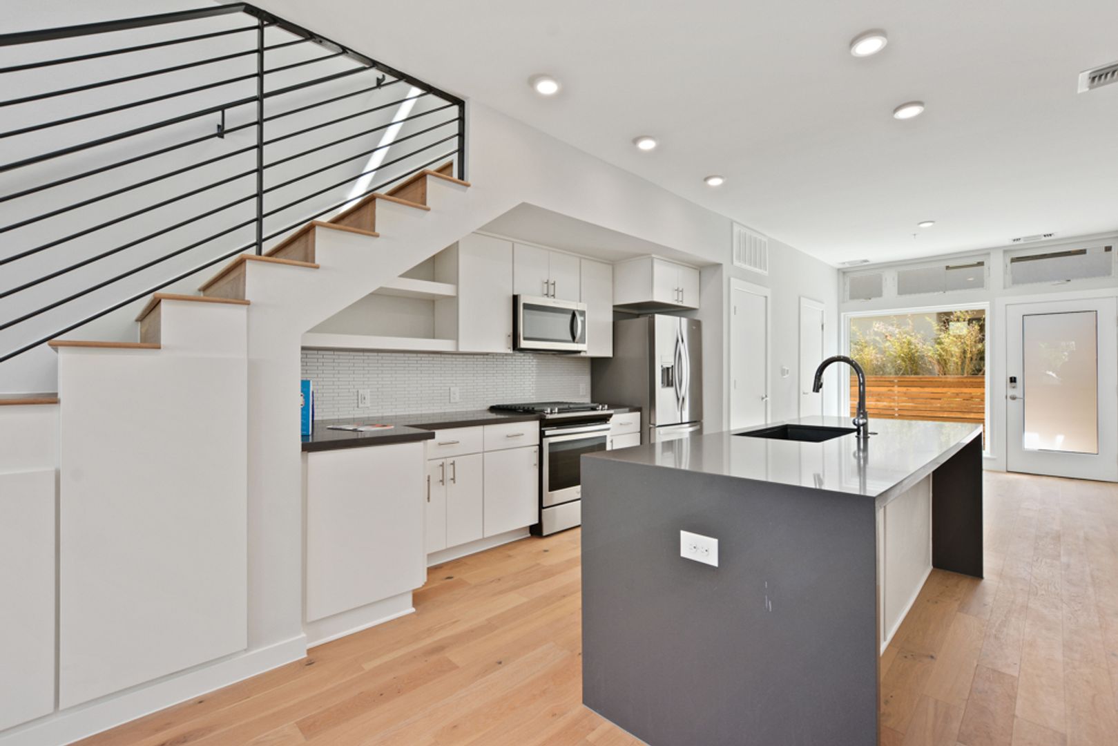 Austin Apartment: 2002 East 7th Street, Unit 246