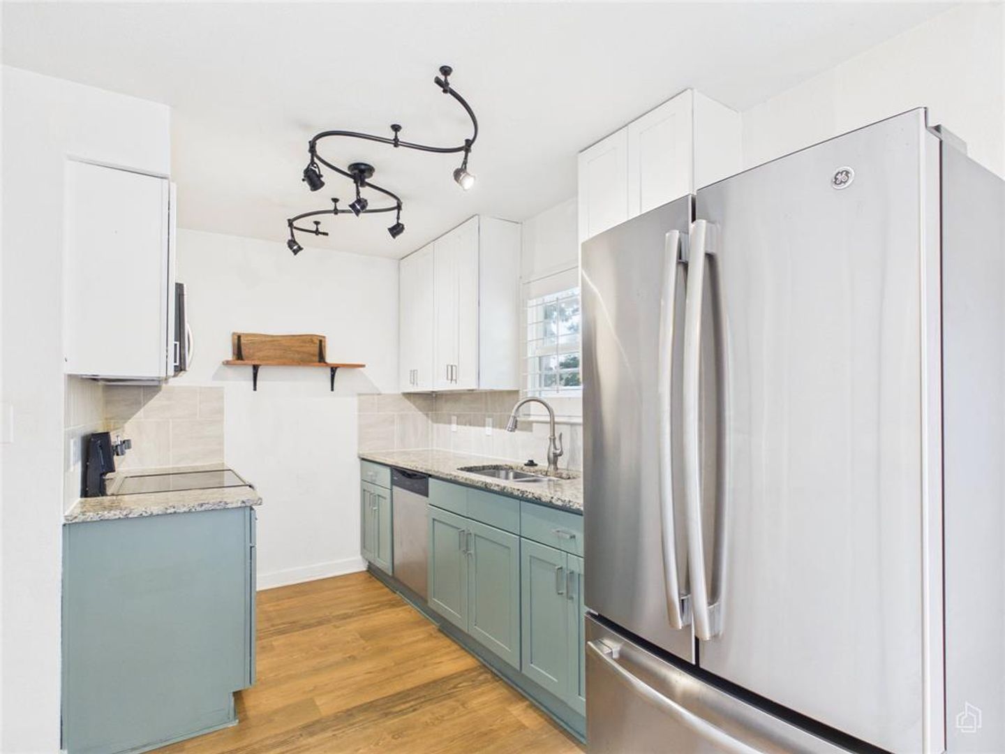 Austin Townhome: 6211 Manor Road, Unit 107