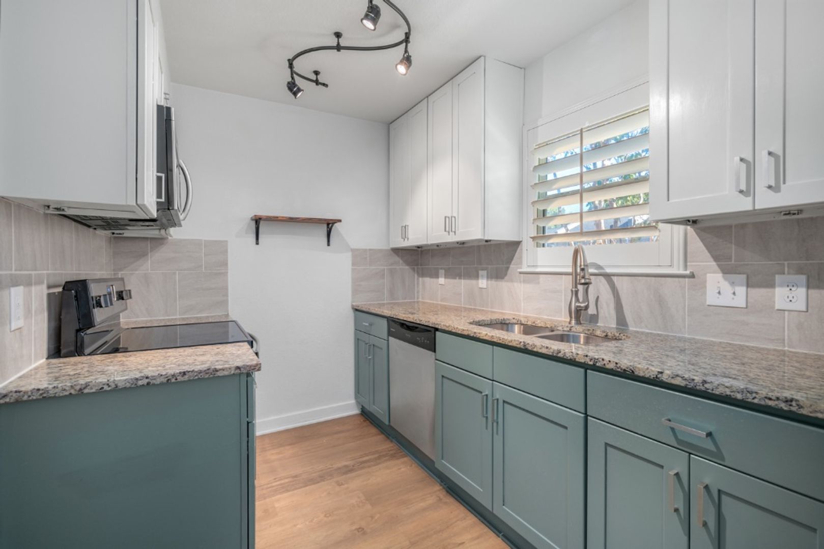 Austin Townhome: 6211 Manor Road, Unit 107