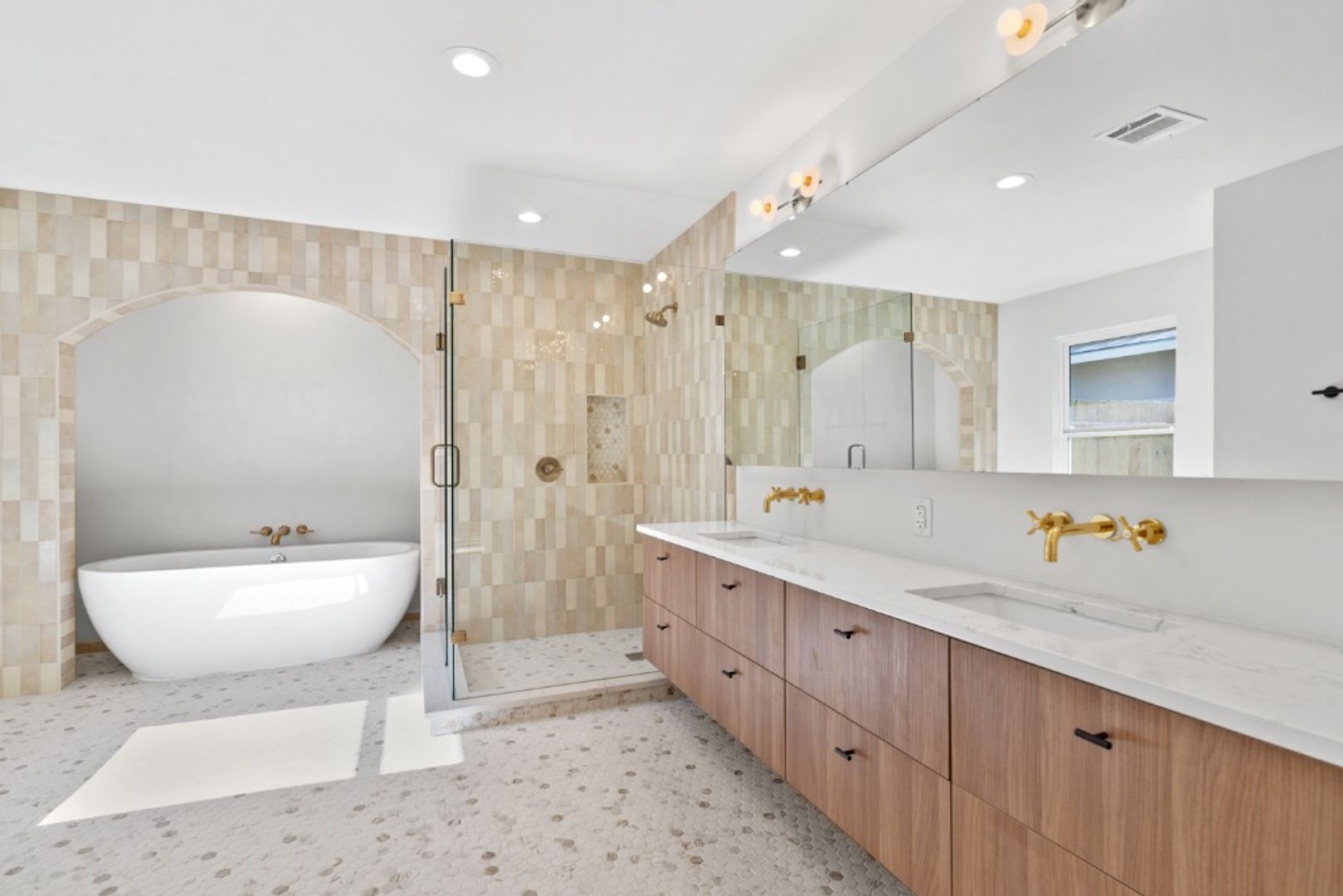Austin House: 1520 Villanova Drive