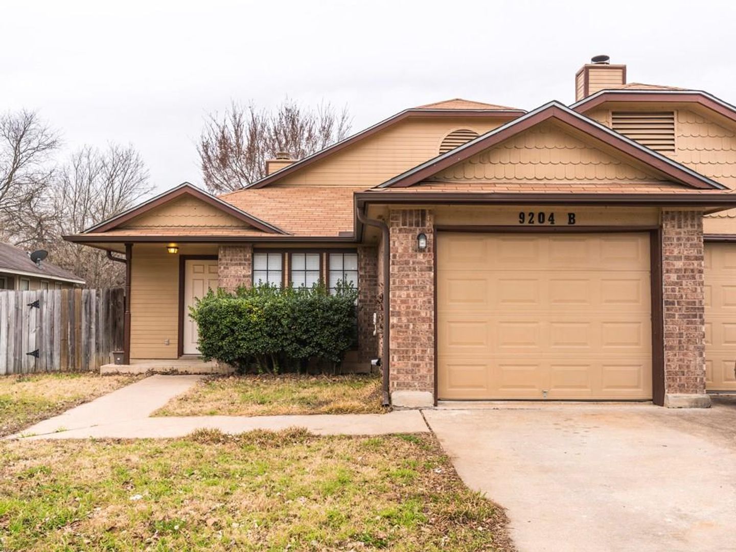Austin Apartment: 9204 Sedgemoor Trail, Unit B