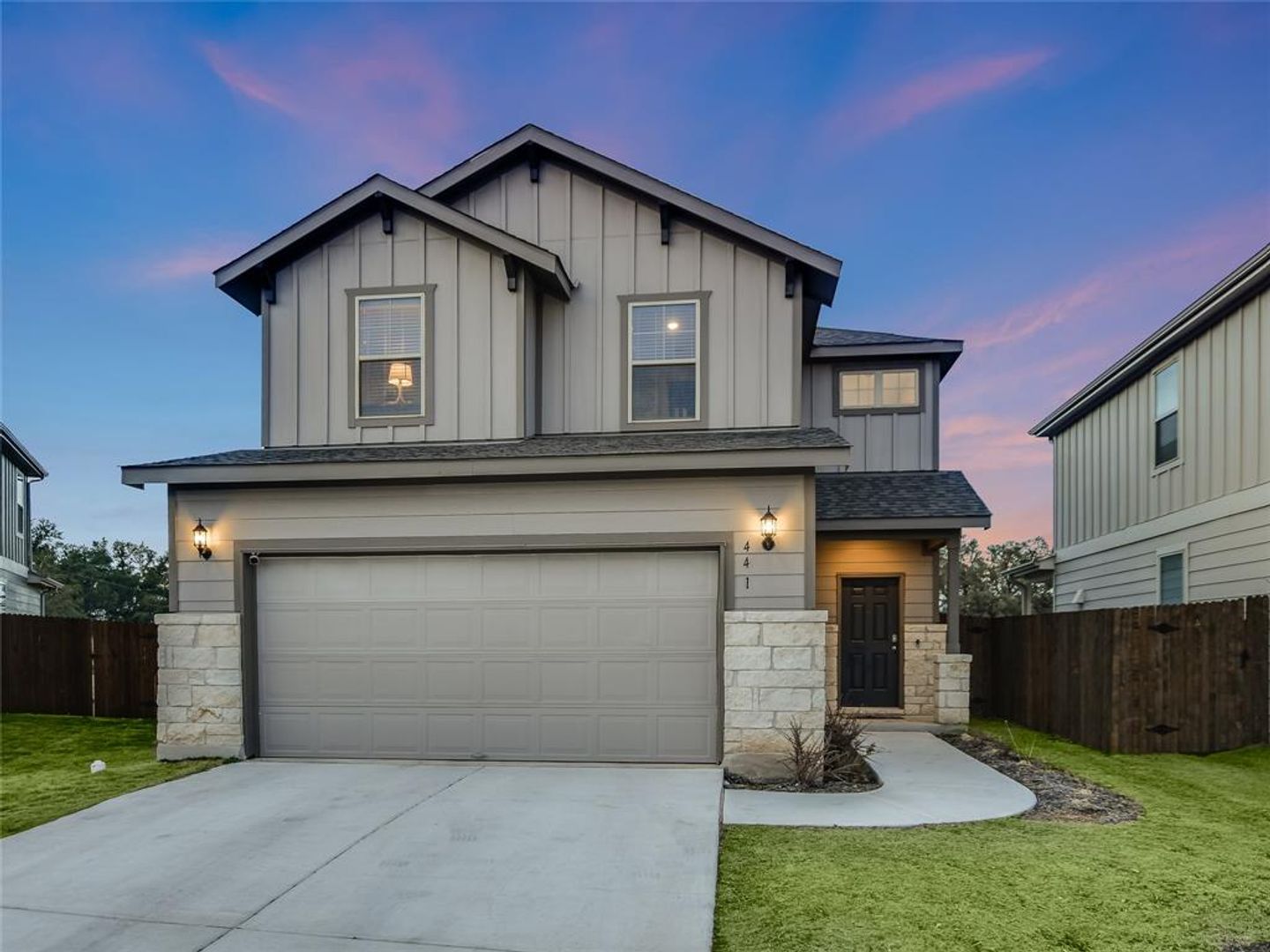 Liberty Hill House: 441 Bella Luna Way