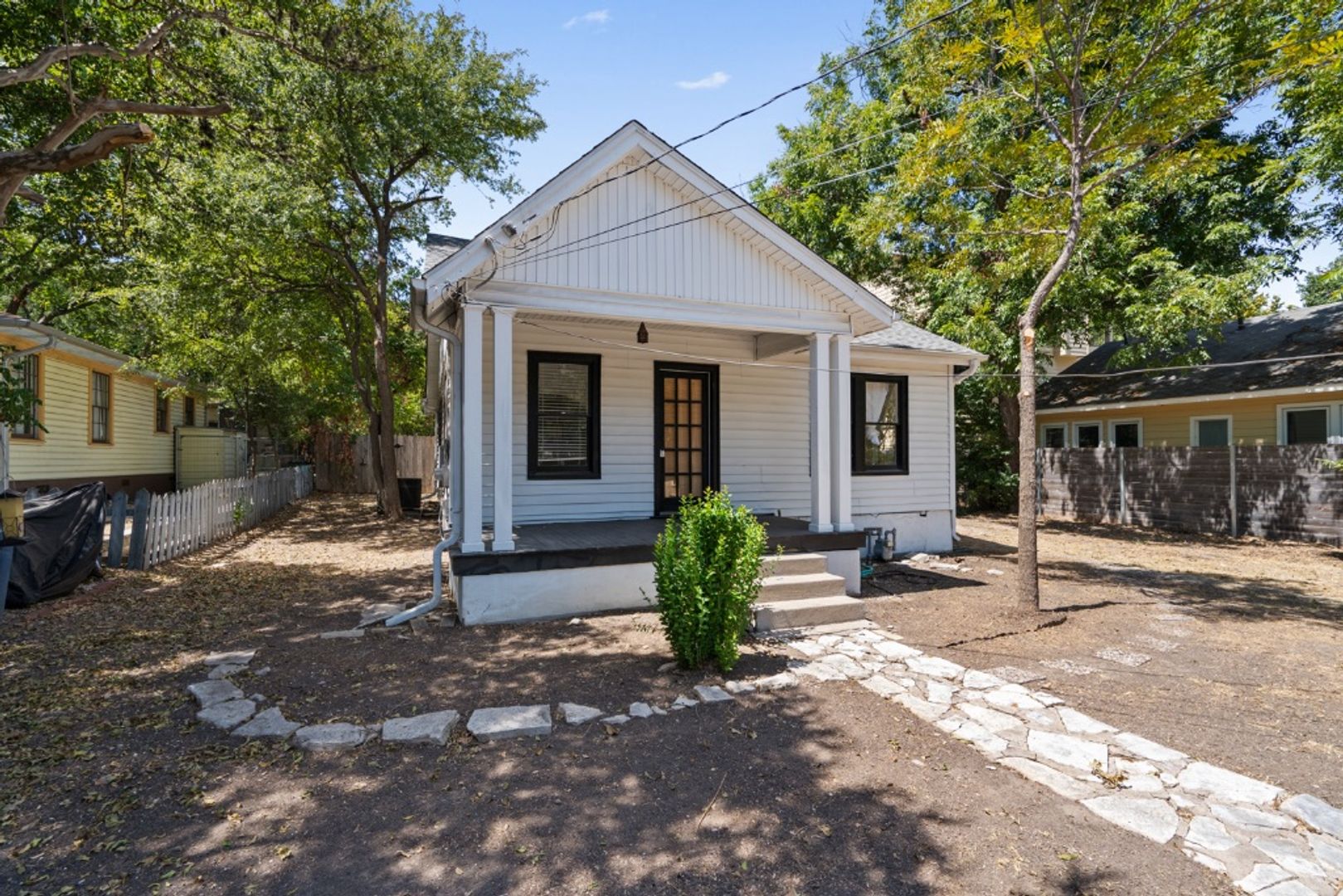 Austin House: 1500 Newning Avenue