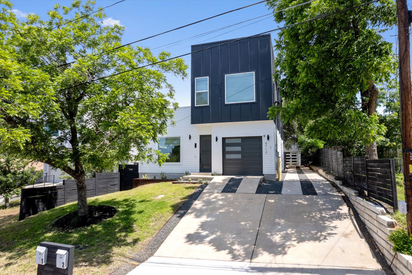 Austin House: 4712 Reyes Street, Unit 1