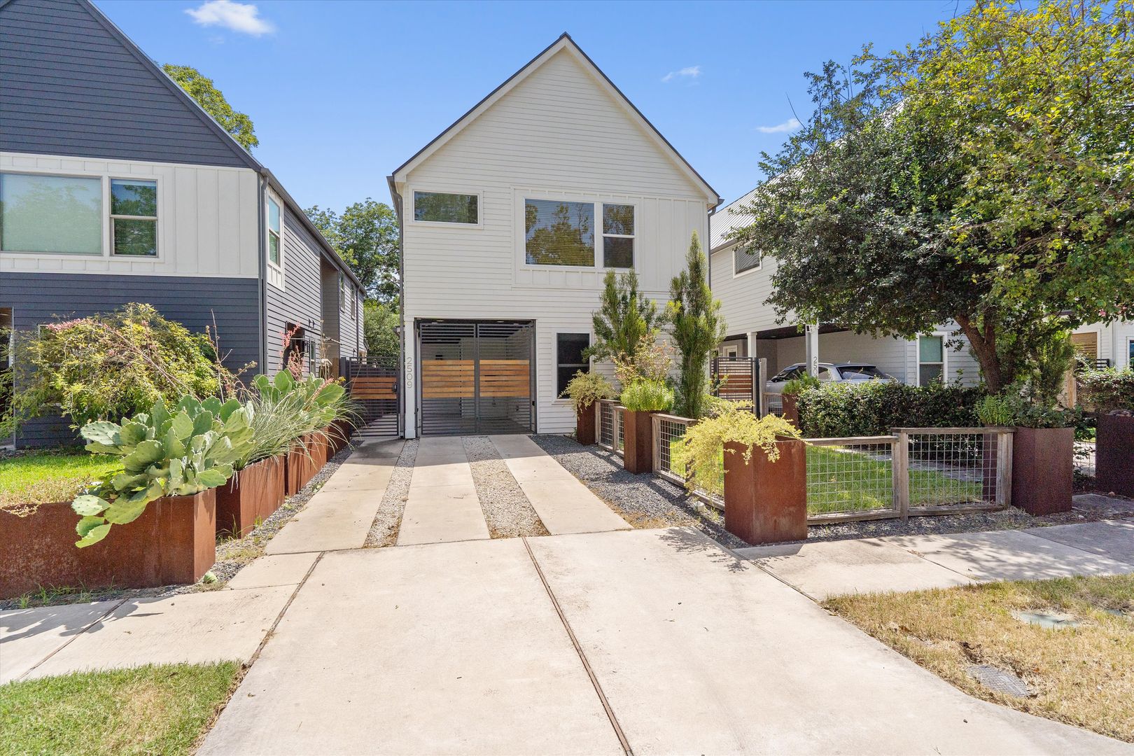 Austin House: 2509 East 4th Street