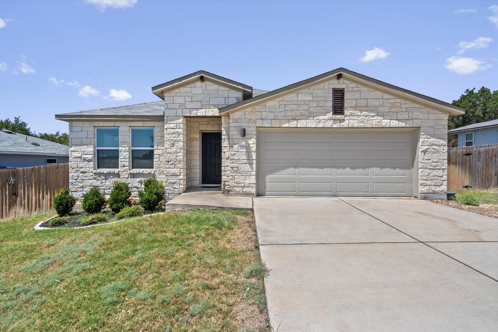 Lago Vista House: 3906 Crockett Avenue