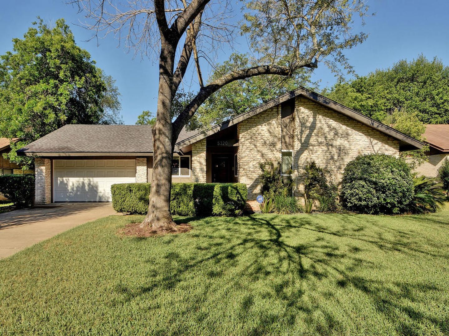 Austin House: 5320 Presidio Road