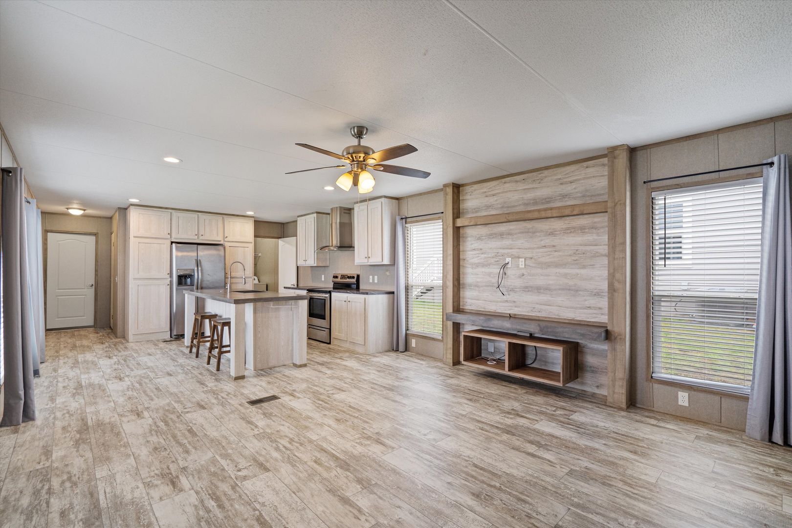 Del Valle House: 11908 Charro Drive, Unit 549