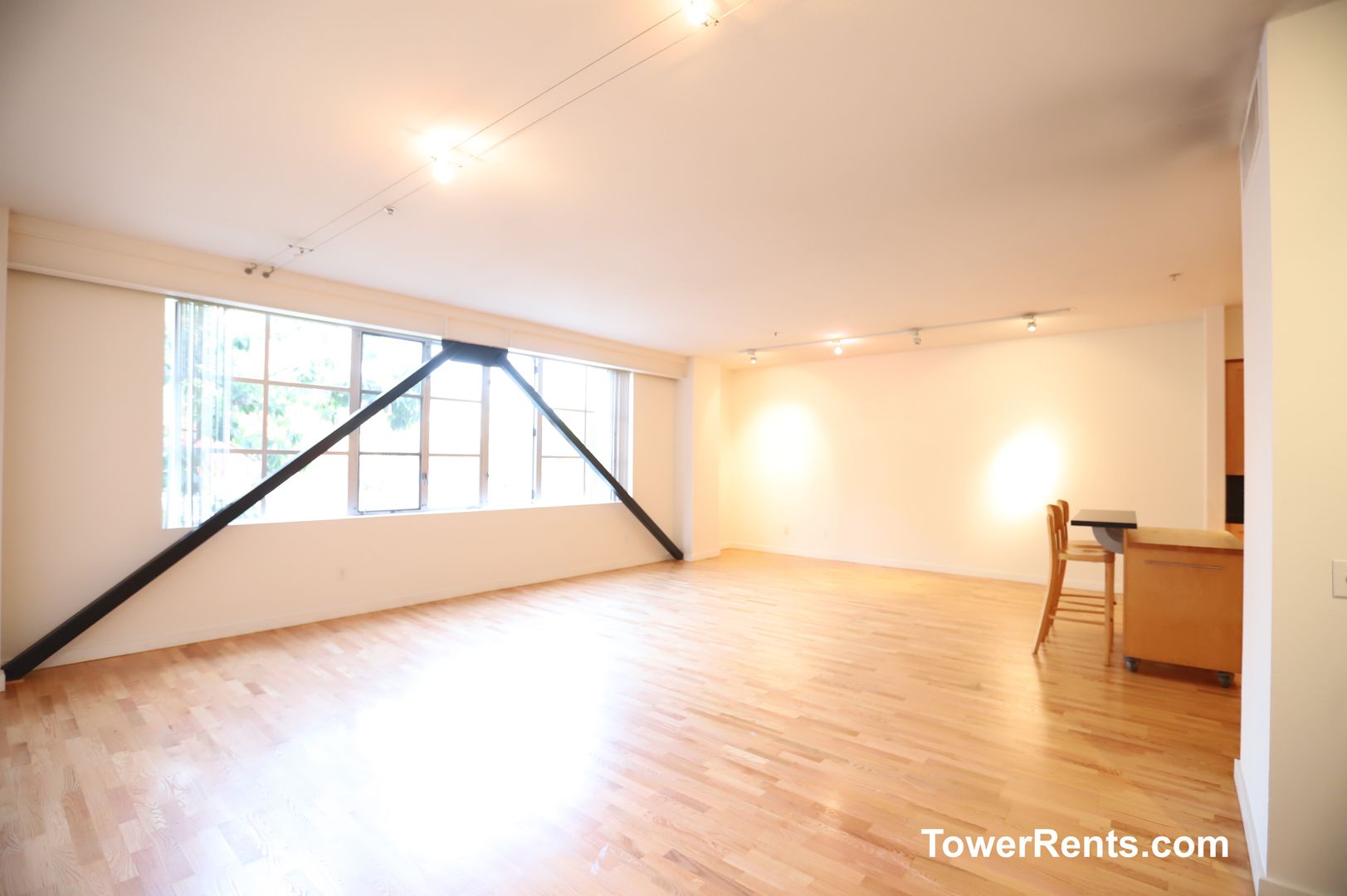 Emeryville Apartment: 1200 65th Street