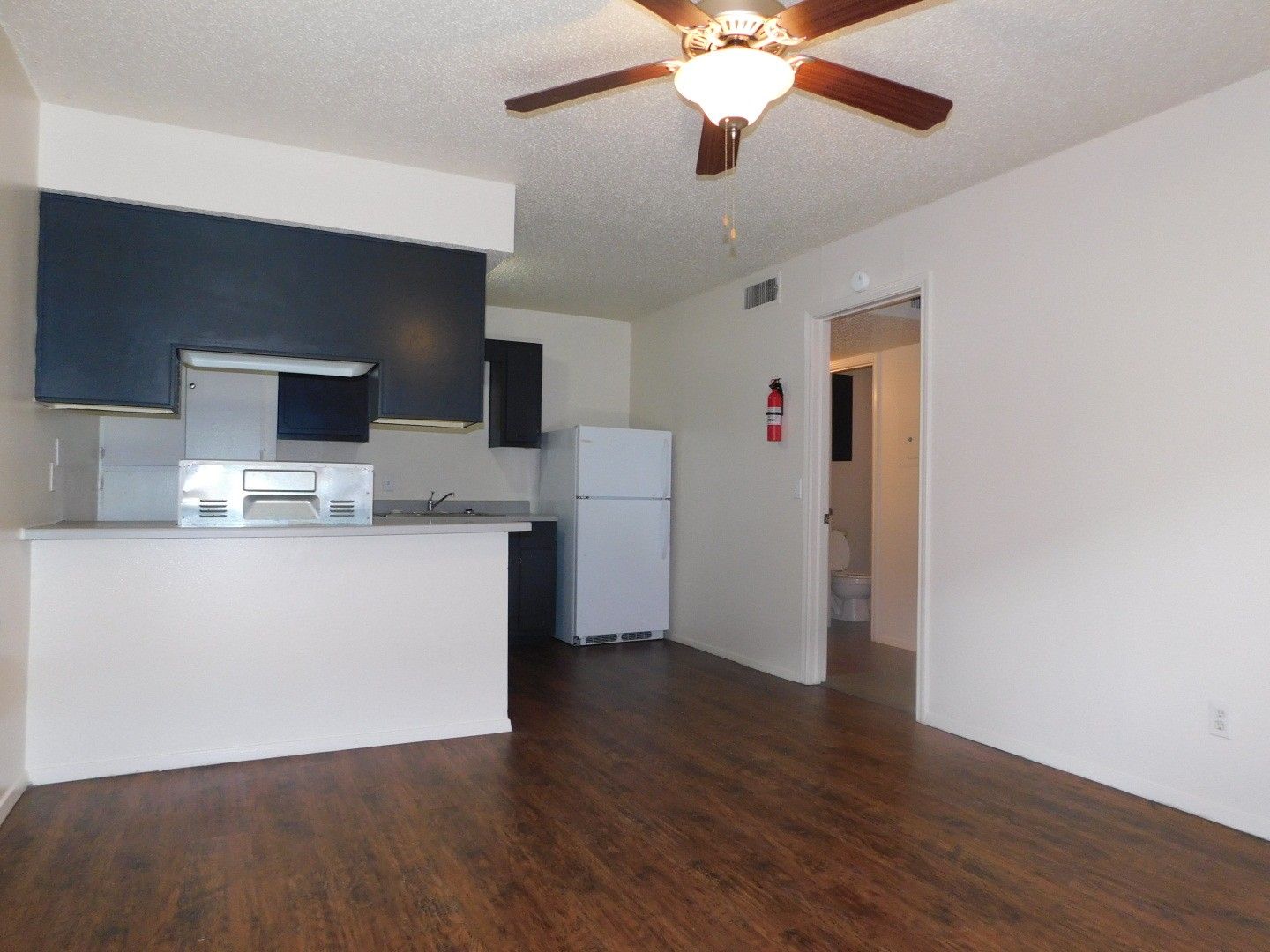 Commerce Apartment: 1814 Hunt Ste B