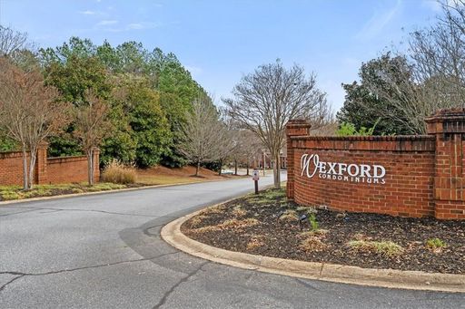 Available Two-Bedroom, Two-Bath Home – 151-202 Wexford – photo 1