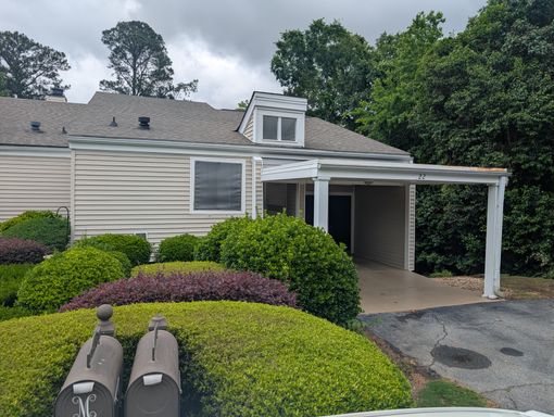 Beautiful Home at golf course, A MUST SEE – photo 1