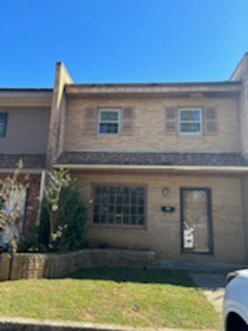 606 Calhoun Ave. 10, Greenwood, SC 29646