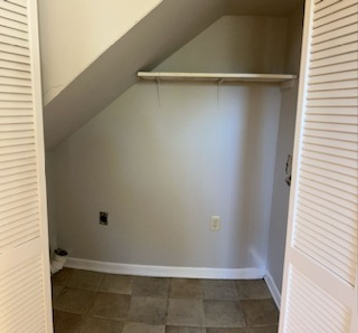 606 Calhoun Ave. 10, Greenwood, SC 29646