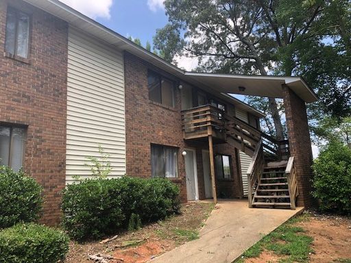 2 Bedroom 1 Bath Apartment