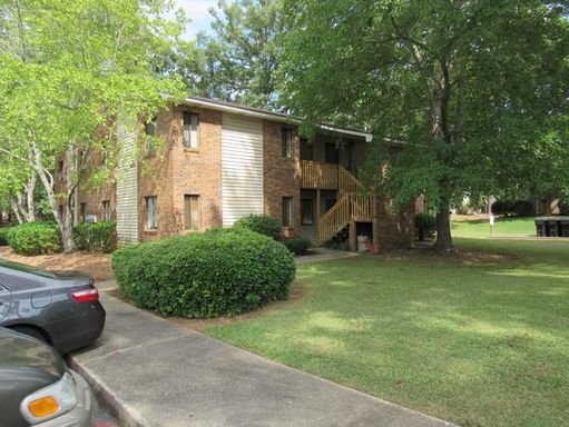 1/2 OFF FIRST MONTHS RENT