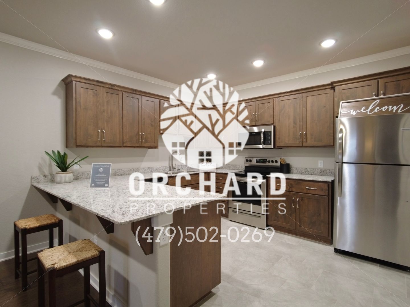 Siloam Springs Apartment: 1900 E. Brookview Circle