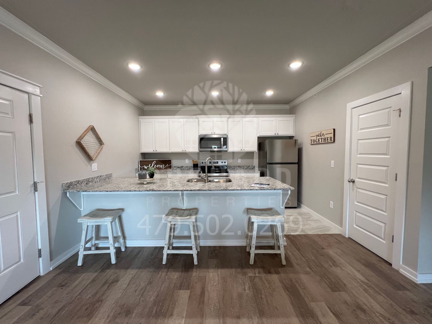 Conway Apartment: 100 Bill Hegeman Blvd., J