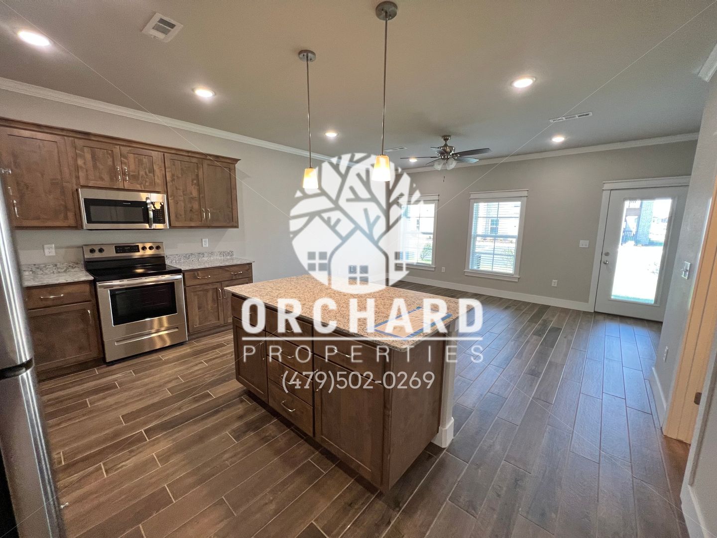 Siloam Springs Apartment: 3012-3022 N. Conway Drive